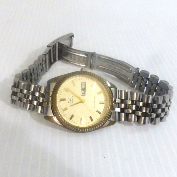 WTC - 7x VINTAGE WATCHES Vintage Watch Water Resistant Watch Carriage Bell Q & Q - Picture 10 of 15